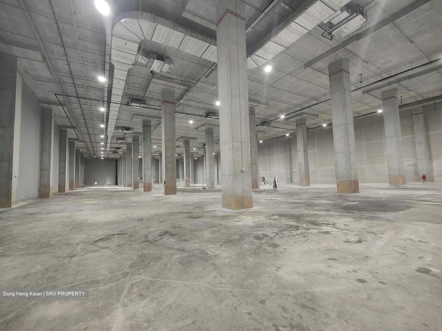 Tuas Road (D22), Warehouse #571675261